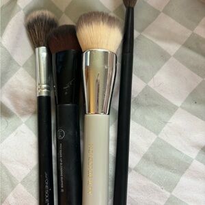 Makeup Brush Set - Black and Cream